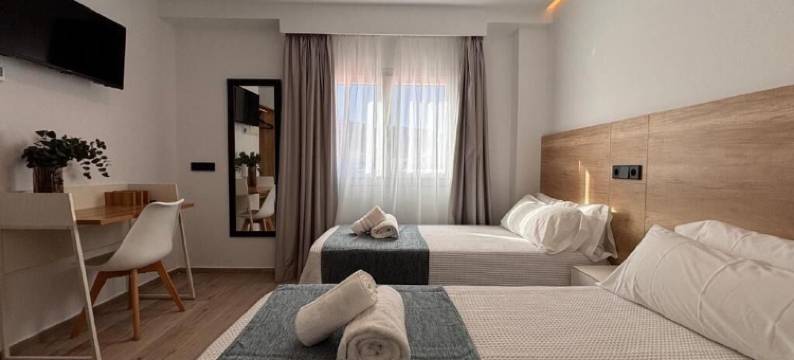 普埃尔托伦布雷拉斯旅馆(Hostal Hs Puerto Lumbreras)图片