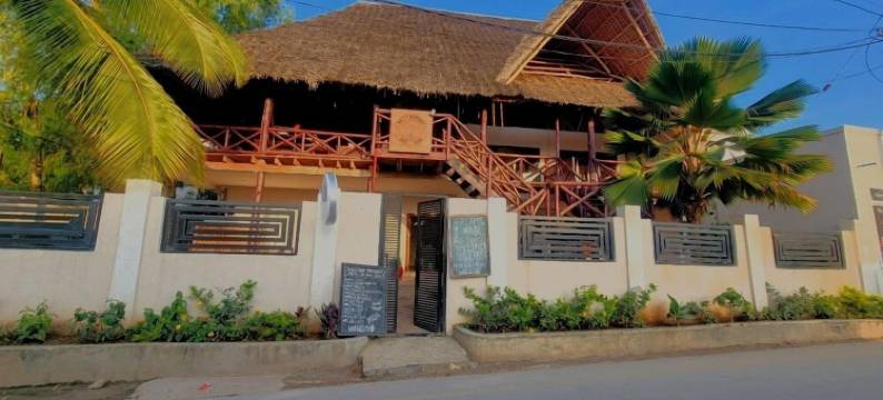 沙滩与日落(Sand and Sunset)图片