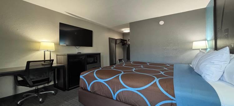 贝尔维尔圣路易斯地区速8酒店(Super 8 by Wyndham Belleville IL/St. Louis Area)图片