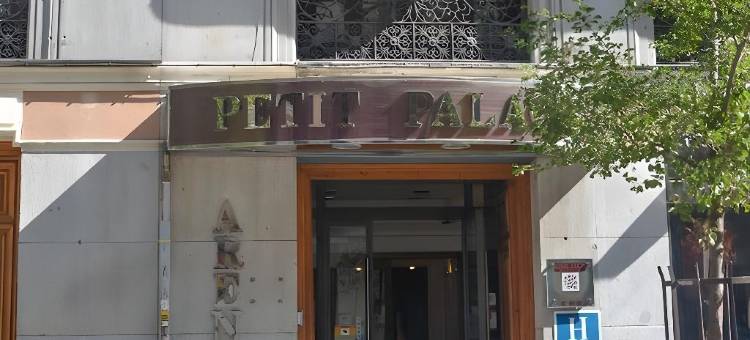 阿雷纳尔小宫殿(Petit Palace Arenal)图片