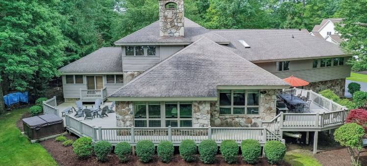 泰勒梅德深溪的约翰尼苹果种子(Johnny Appleseed)图片