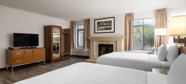 圣地亚哥酒店圈温德姆华美达酒店及套房(Ramada Suites by Wyndham San Diego)图片