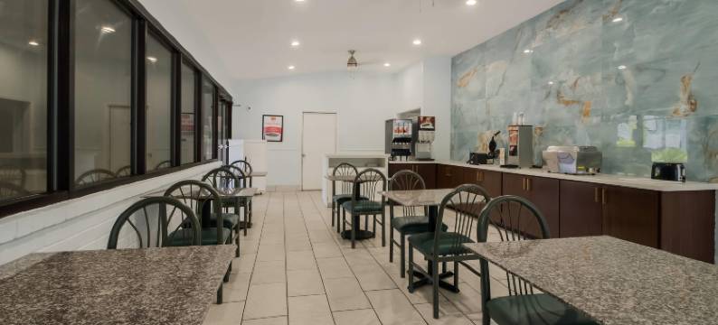 富尔顿罗克波特伊克诺套房酒店(Econo Lodge Inn & Suites Fulton - Rockport)图片