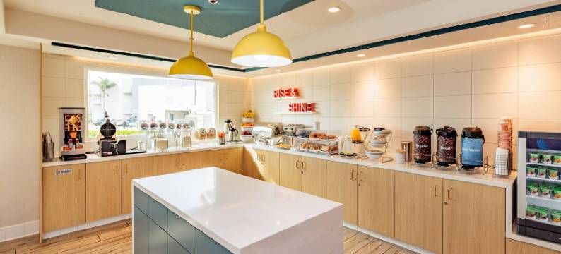 本图拉海滩舒适套房酒店(Comfort Inn & Suites Ventura Beach)图片