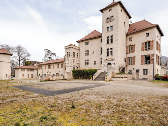 泰姆波罗基斯 - 拉罗谢特城堡酒店