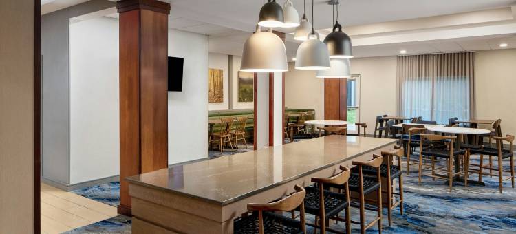 法兰克福万枫酒店及套房(Fairfield Inn & Suites Frankfort)图片