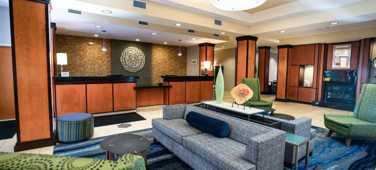 格兰德艾兰万枫酒店及套房(Fairfield Inn & Suites Grand Island)图片