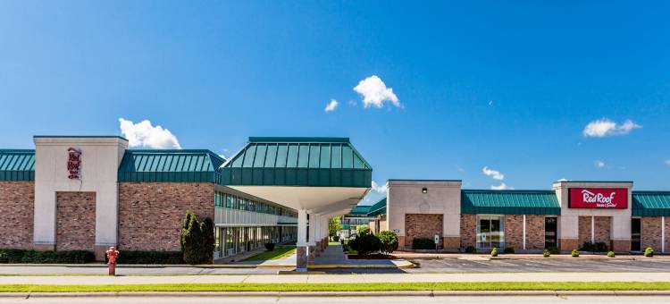 迪卡尔布红顶套房酒店(Red Roof Inn & Suites DeKalb)图片