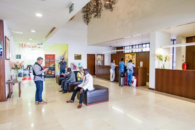 Skyna Hotel Luanda Over view