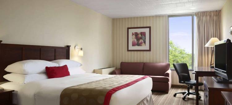 格林斯堡(Ramada by Wyndham Greensburg Hotel & Conference Center)图片
