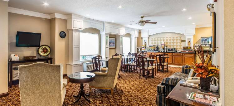 埃文斯维尔北区的品质酒店及套房(Quality Inn & Suites Evansville North)图片