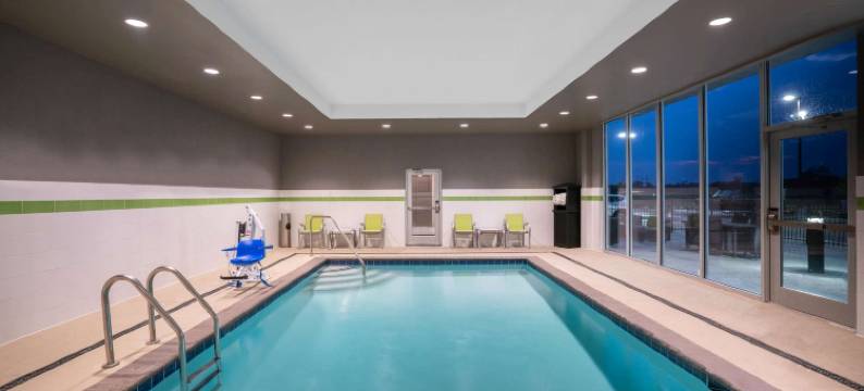 西孟斐斯拉昆塔温德姆套房酒店(La Quinta Inn & Suites by Wyndham West Memphis)图片