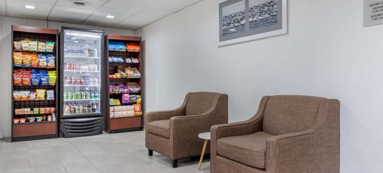 大学郊区开放式客房(Suburban Studios at the University)图片