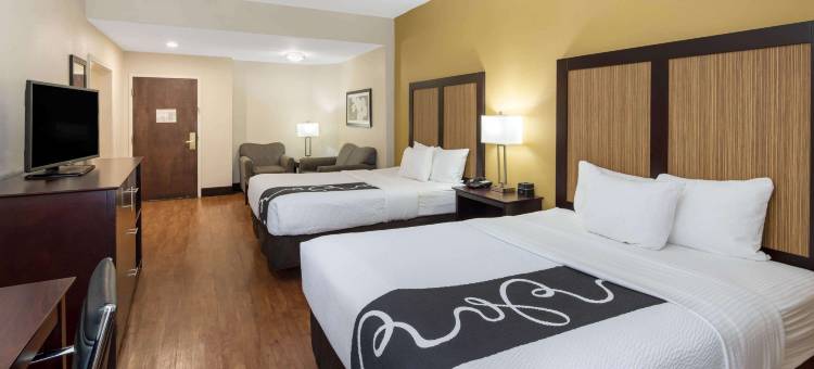 拉格朗日I-85拉昆塔温德姆套房酒店酒(La Quinta Inn & Suites by Wyndham LaGrange / I-85)图片