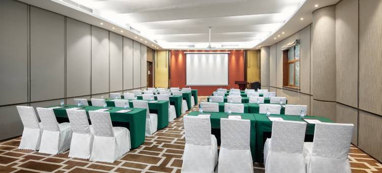 大连金石滩绿发温泉假日酒店图片