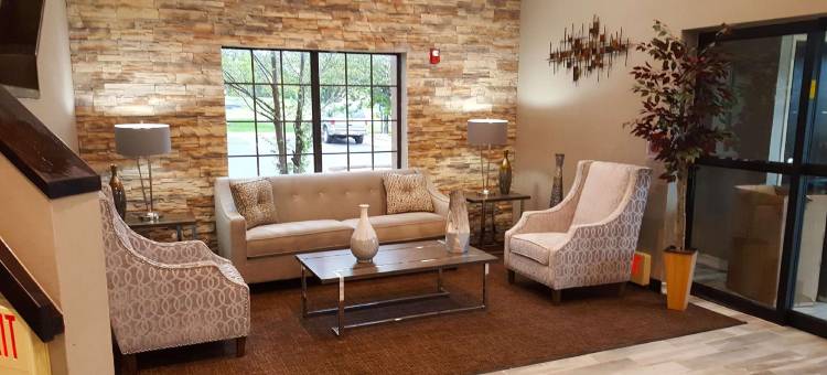 利斯萨米特 - 堪萨斯城凯艺酒店(Quality Inn Lees Summit - Kansas City)图片