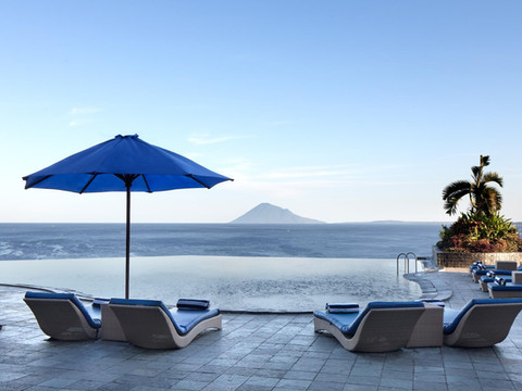 马那多阿雅杜塔酒店