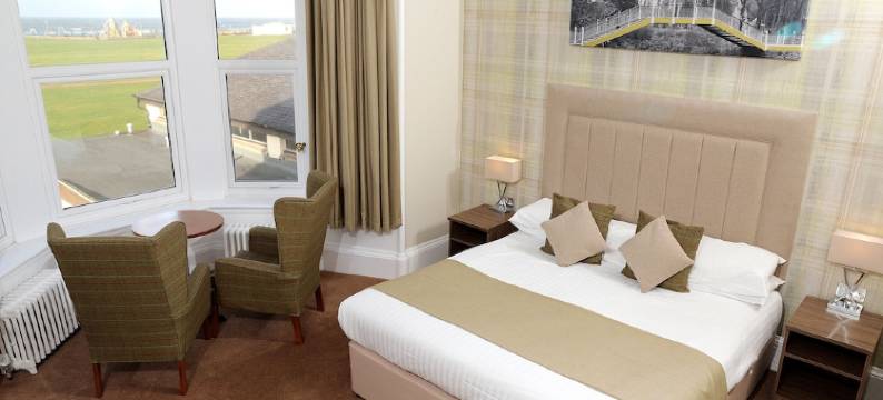 费尔菲尔德别墅酒店(Fairfield House Hotel)图片