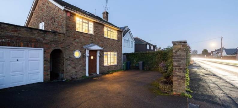 The Wycombe House - Inviting 5Bdr House with Garden图片