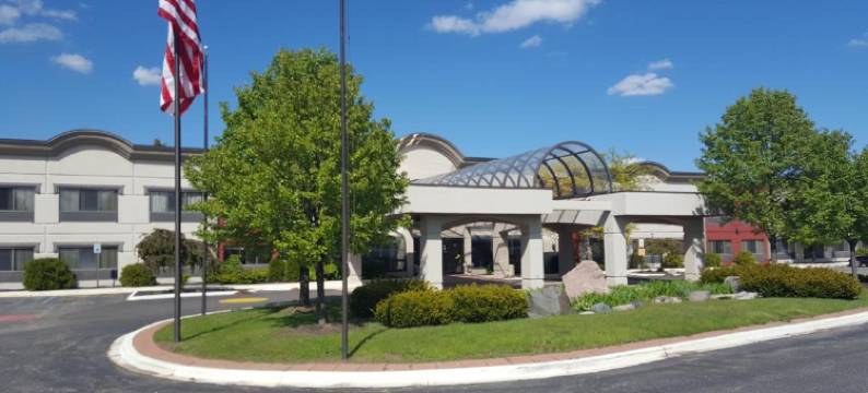 罗切斯特希尔斯戴斯套房酒店(Days Inn & Suites by Wyndham Rochester Hills MI)图片