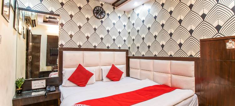 Hotel O S Deluxe图片