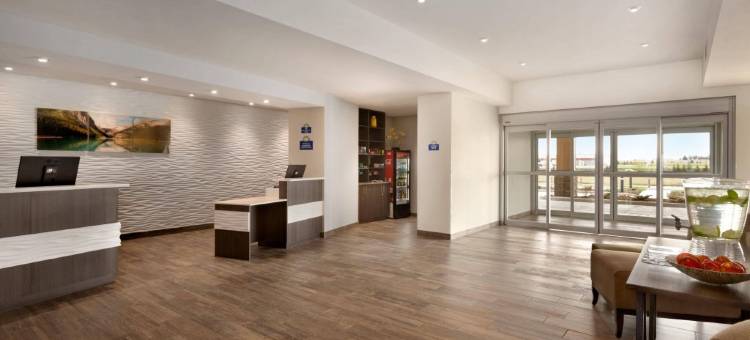 Airdrie Inn and Suites图片