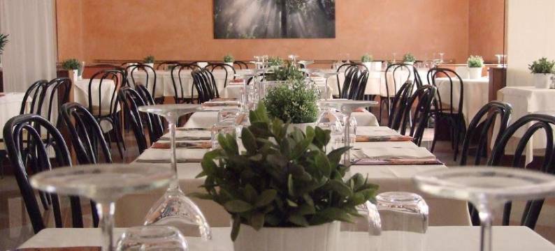 瓦布仁达酒店(Hotel Valbrenta)图片