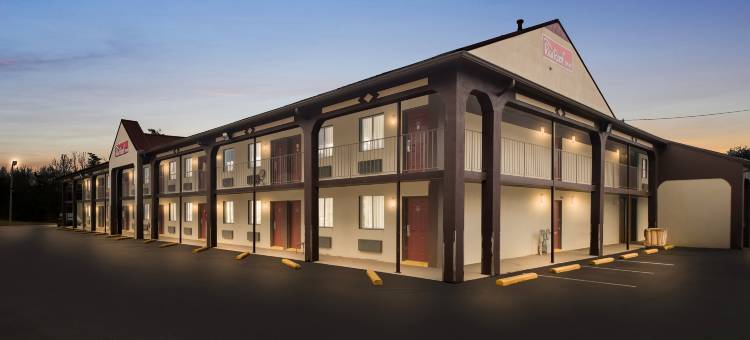 克罗斯维尔瑞德如福汽车旅馆(Red Roof Inn Crossville)图片