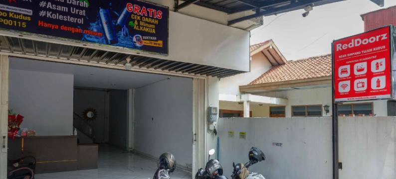 红门酒店 @ 森邦图珠库杜斯(RedDoorz Near Simpang Tujuh Kudus)图片