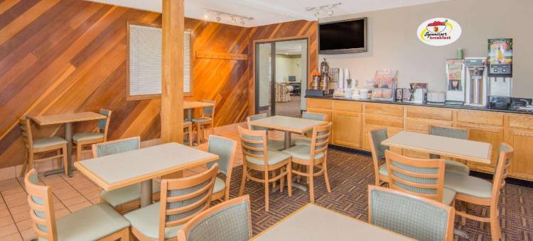 诺克斯维尔速8酒店(Super 8 by Wyndham Knoxville)图片