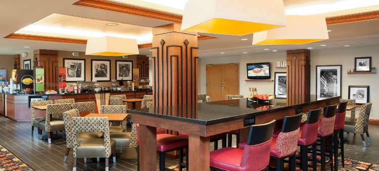 哥伦布/泰勒斯维尔希尔顿欢朋酒店(Hampton Inn Columbus/Taylorsville/Edinburgh)图片