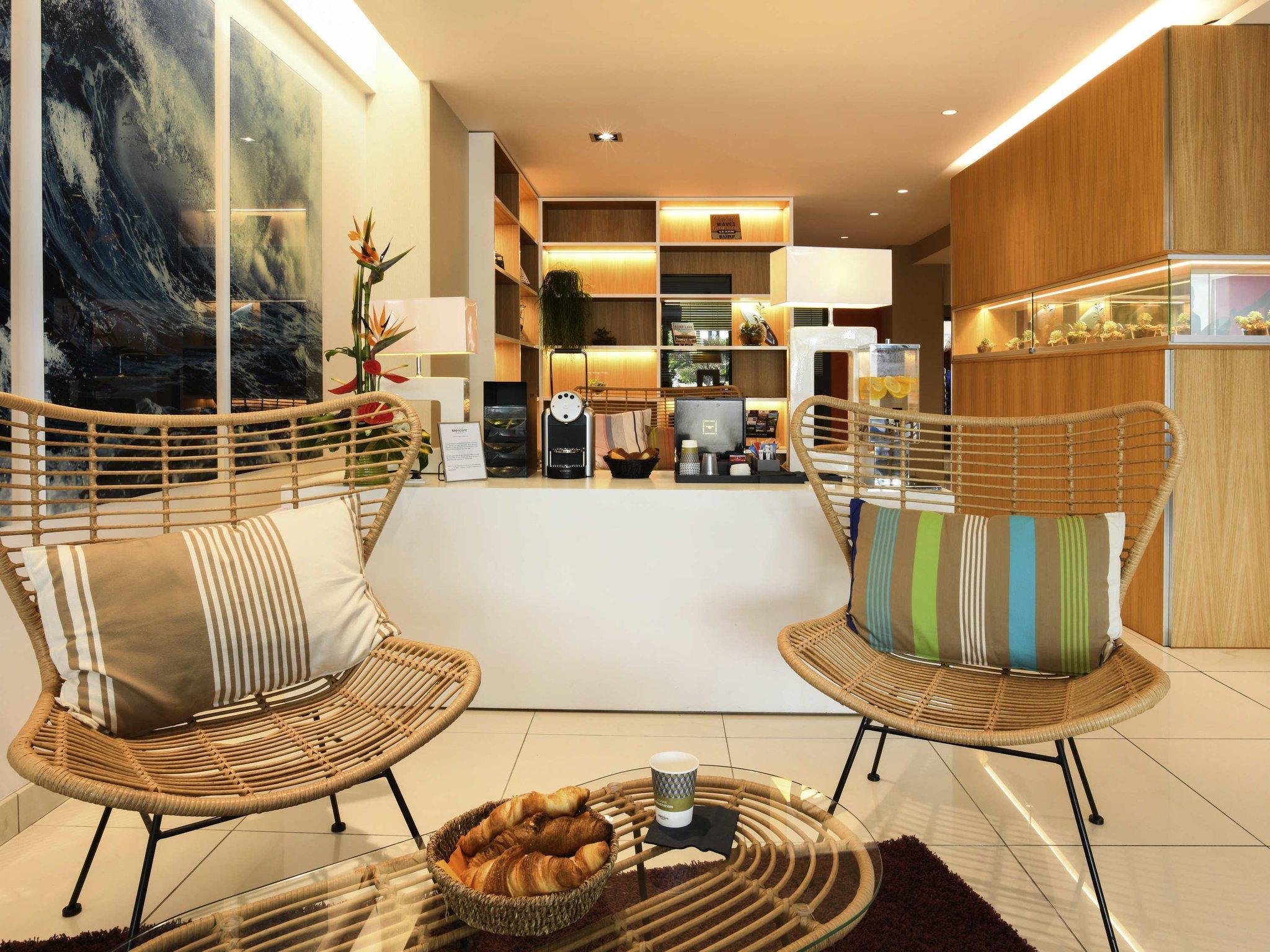 Hôtel Mercure Président Biarritz Plage Over view