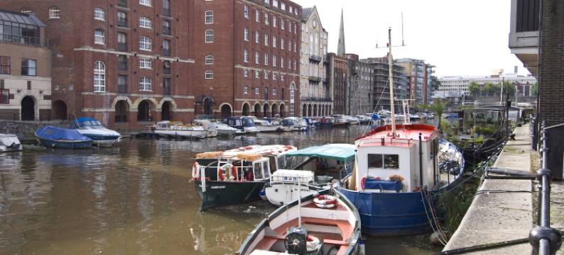 布里斯托尔城中普瑞米尔酒店(国王街)(Premier Inn Bristol City Centre King St)图片