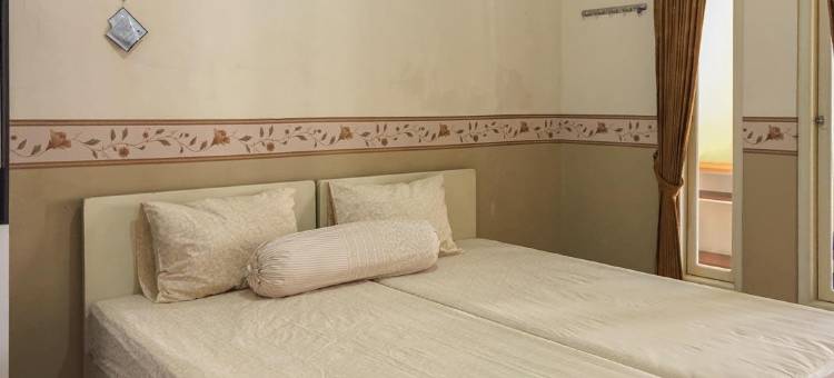 格洛丽亚家庭红色伙伴伊斯兰家庭旅馆(RedDoorz Syariah Near Pasar Sleko Madiun)图片