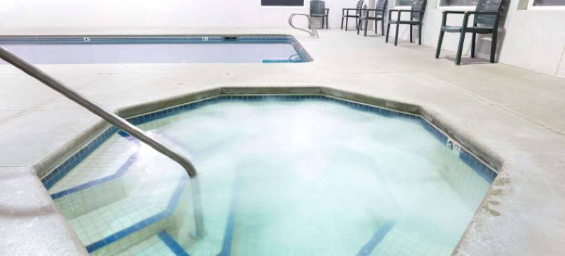 雷德蒙德速8酒店(Super 8 by Wyndham Redmond)图片