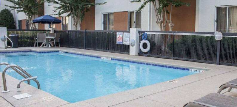 舒眠酒店佩勒姆橡树山(Sleep Inn Pelham Oak Mountain)图片