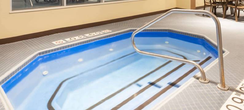 蒂明斯麦客达套房酒店(Microtel Inn & Suites by Wyndham Timmins)图片