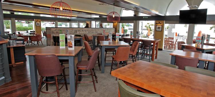 托凯海滨普瑞米尔酒店(Premier Inn Torquay Seafront)图片