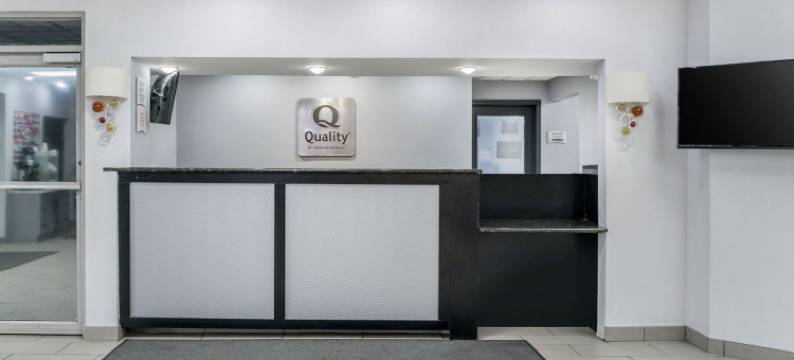 宴会中心品质套房酒店(Quality Inn & Suites Banquet Center)图片