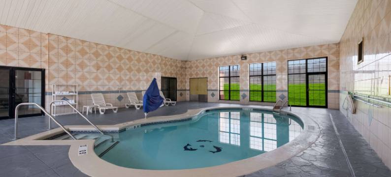 俄克拉何马市北凯艺套房酒店(Quality Inn & Suites Oklahoma City North)图片