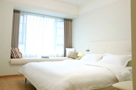 房东杨文文公寓(环湖路分店)