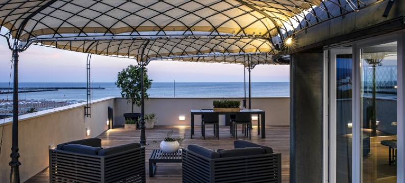 卢斯广场酒店(Hotel Plaza e de Russie - Relais & Châteaux)图片