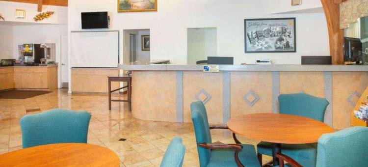 北棕榈滩速8酒店(Super 8 by Wyndham North Palm Beach)图片