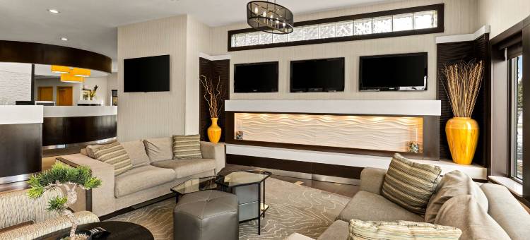 印第安纳波利斯机场索尼斯塔精品酒店(Sonesta Essential Indianapolis Airport)图片