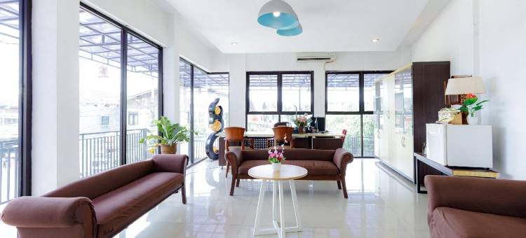 优本维尤SRB-近芝布尔翠普特拉商场(Urbanview Srb Near Mall Ciputra Cibubur by RedDoorz)图片