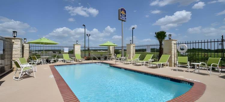 贝斯特韦斯特优质长角优质套房酒店(BestWestern Plus Luling Inn)图片
