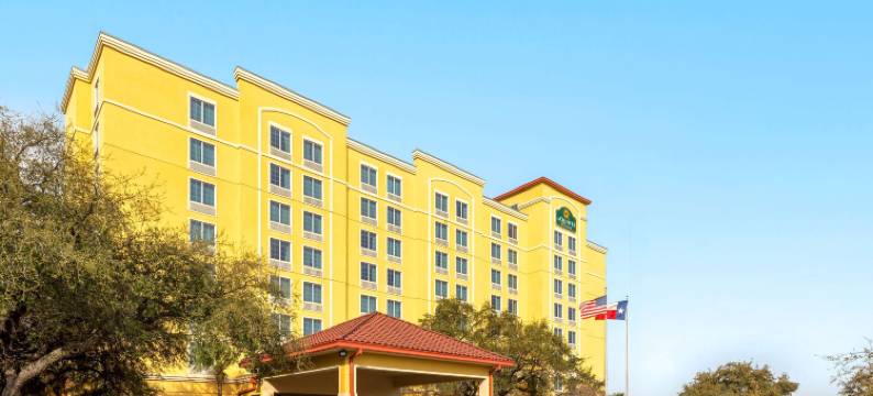 圣安东尼奥医疗中心西北拉昆塔温德姆套房酒店(La Quinta Inn & Suites by Wyndham San Antonio Medical Ctr NW)图片