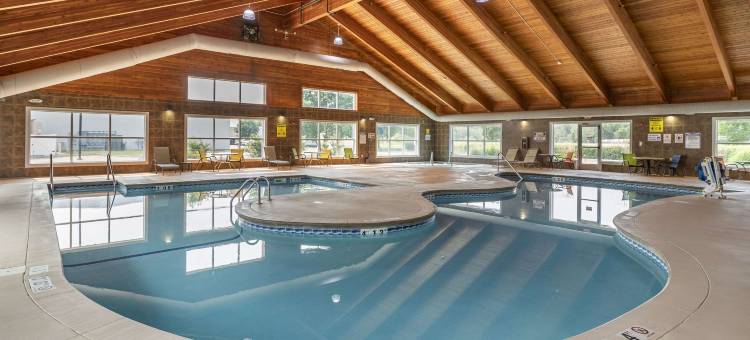 科拉尔维尔I-80舒适套房酒店(Comfort Suites Coralville I-80)图片