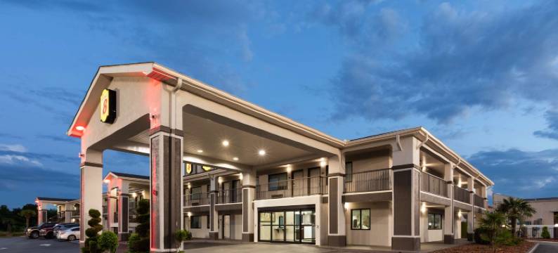 普拉特维尔蒙哥马利速8酒店(Super 8 by Wyndham Prattville Montgomery)图片