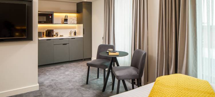 伦敦南门酒店(Southgate Hotel London)图片